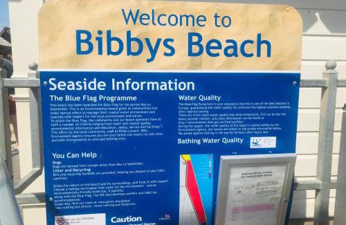 Ingoldmells Apartment | Ingoldmells, The Grange Holiday Park 3-Bedroom Caravan