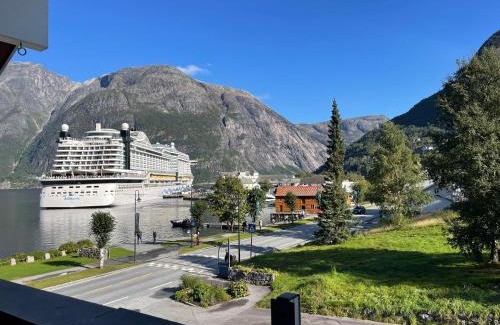 Eidfjord House | Ingrids Apartments