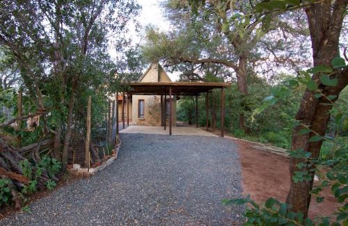Hoedspruit Cabin | Ingwe Bush Lodge