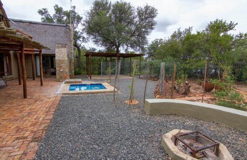 Hoedspruit Cabin | Ingwe Bush Lodge