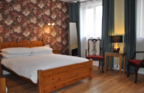Ballyhees Hotel | Inisheer Hotel (Óstán Inis Oírr)