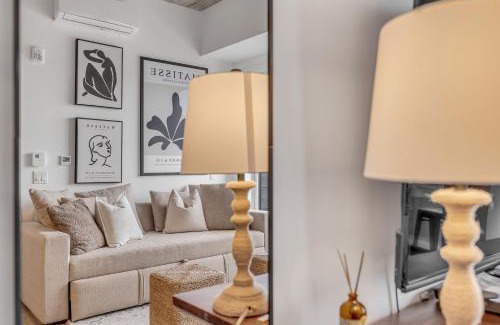 Saint-Roch Apartment | Initial-Matisse- Quebec-parking and pool