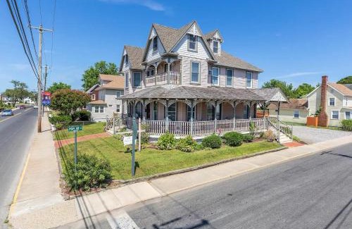 Chincoteague Hotel | Inn at Poplar Corner B&B on Chincoteague Island