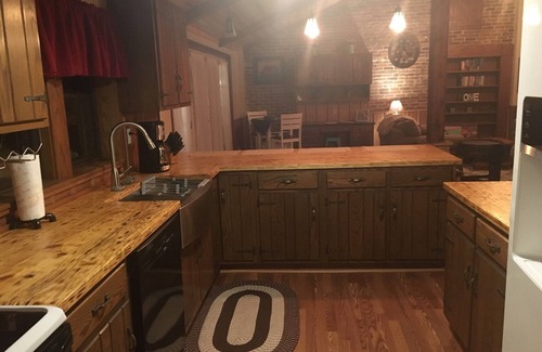 Wellston Apartment | Inn at the Barn Jackson County Ohio