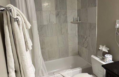 French Quarter Hotel | Inn on St. Peter