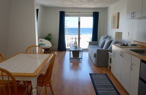 York Beach Hotel | Inn on the Blues