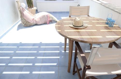 Naxos Apartment | innaxos city central studio