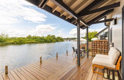 Brundall House | Innisfree House By Leap Escapes