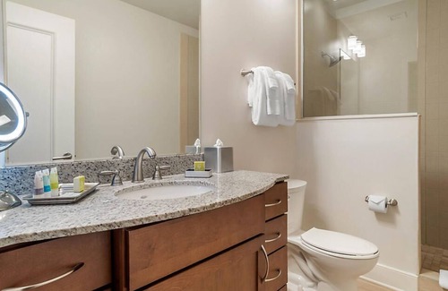 Central Business District Hotel | Innovative Décor in heart of Theater District!