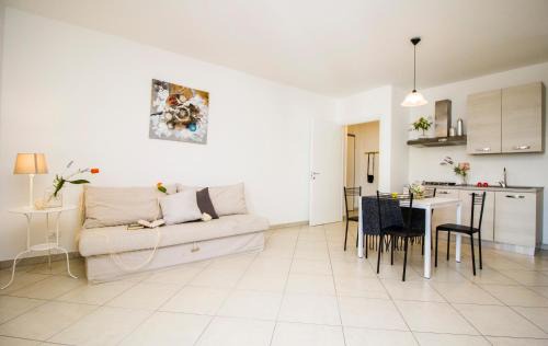 Pisa House | InnPisaRentals 2 - Airstation Central Flat