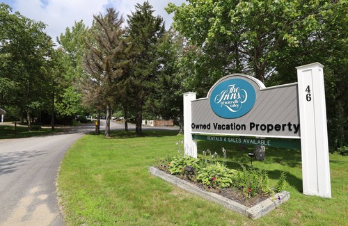 Waterville Valley Condo | Inns of Waterville Valley with passes to White Mountain Athletic Club (405)