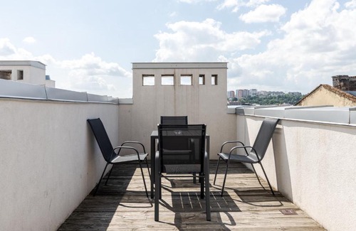 Lviv City Center Apartment | InshiApartments on Bohdan Khmelnytsky str
