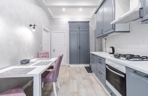 Lviv City Center Apartment | InshiApartments on Lysenka str