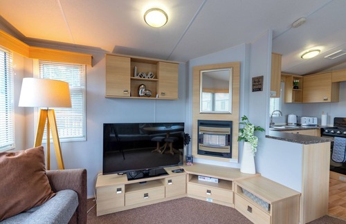 Tewitfield Cabin | Inside No. 9 Retreat