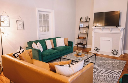 Danville Apartment | Insta-worthy 2Bd/1Ba Apt Steps from Downtown!