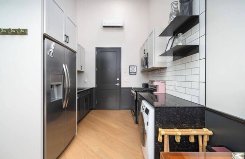 Central City Condo | Insta Worthy Apt on Morris – 5 Minutes to UAB