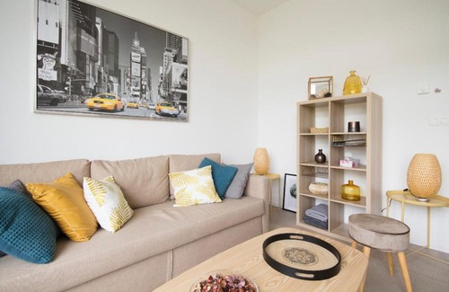 Antwerp Apartment | Instaworthy view 1