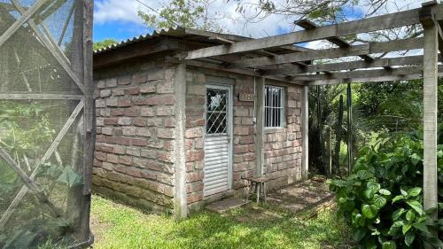 Parque Eldorado 1 Cabin | Instituto Bugio Ruivo