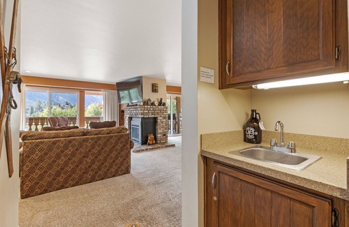 June Lake Condo | Interlaken 21, three-bedroom updated condo
