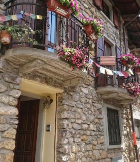 Vilminore di Scalve Apartment | Intero appartamento "Al Gleno"