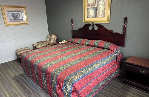 Tulsa Hotel | Interstate Inn Express