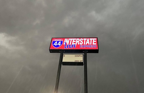 Tulsa Hotel | Interstate Inn Express