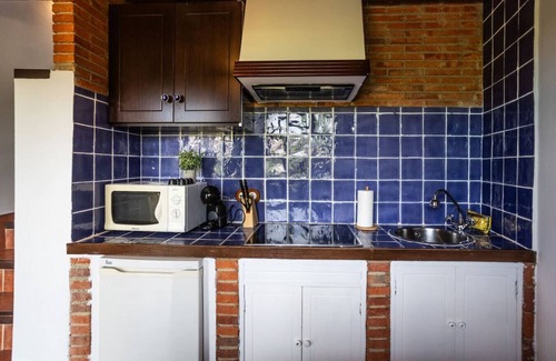 Lloreda Apartment | Intimate retreat overlooking the sea