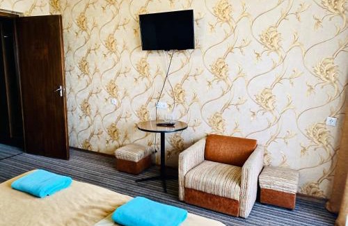 Uzhhorod Hotel | Intourist-Zakarpattia Hotel