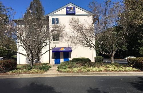 Gwinnett Place Hotel | Intown Suites Extended Stay - Atlanta GA- Duluth