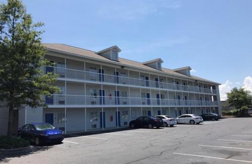 North Charleston Hotel | InTown Suites Extended Stay North Charleston SC - Rivers Ave