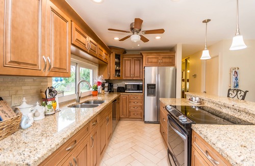 Lighthouse Point House | Intracoastal Dream Home Near Beach W/Private Pool/Dock/Martha Stewart Kitchen