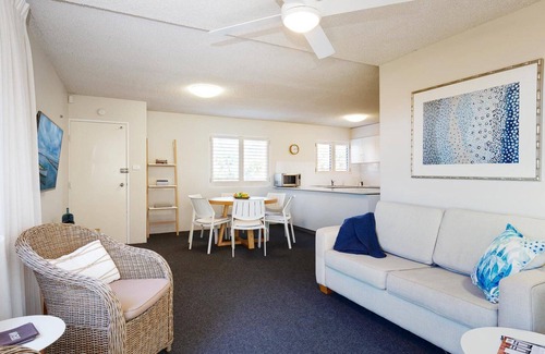 Nelson Bay Apartment | Intrepid, 1/3 Intrepid Close - Amazing views of Shoal Bay, only 100m from the Beach