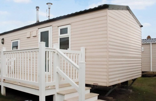Caister-on-Sea House | Introducing the Willerby Herald, a 2-bedroom caravan designed with your comfort.