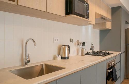 Leuro Apartment | Inviting 2BR Balcony in Lively Miraflores