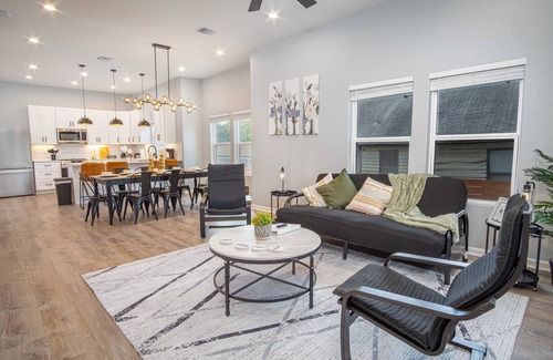 Highland Park House | Inviting 4BR/3BA Near Downtown & Riverwalk