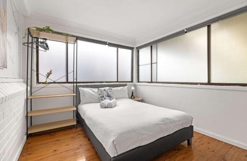 Padstow House | Inviting Double Room - A Peaceful Budget Stay in Padstow - Shared Bathroom