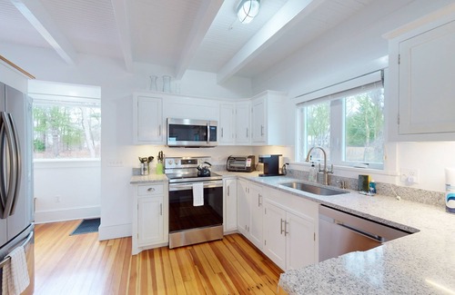 Buzzards Bay House | Inviting home + apartment near beach with furnished deck, yard, & grill