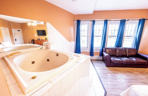 Shawnee On Delaware Hotel | Inviting Stay w/Amazing Adventure in Delaware | Golf & Spa Retreat | Dining