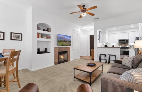 La Quinta Villa | Inviting Villa w/Mountain Views & Private Garage LQ170 LIC-068248