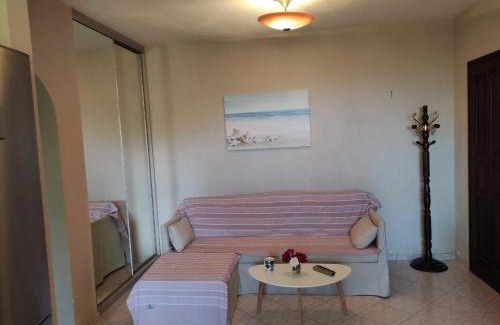 Monemvasia Apartment | Ioanna's sweet & cozy apartment with garden view