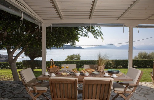 Evgiros Villa | Ionian Calm Green Villa Lefkada