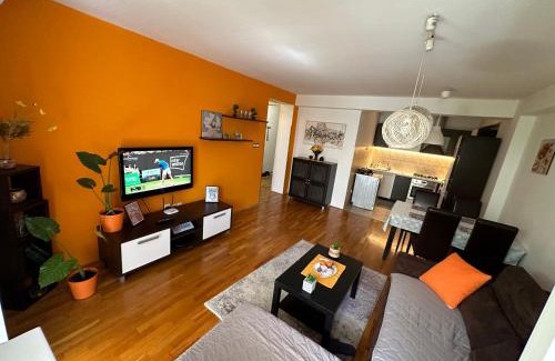 Kisela Voda Apartment | Ira's Place Near Central Area