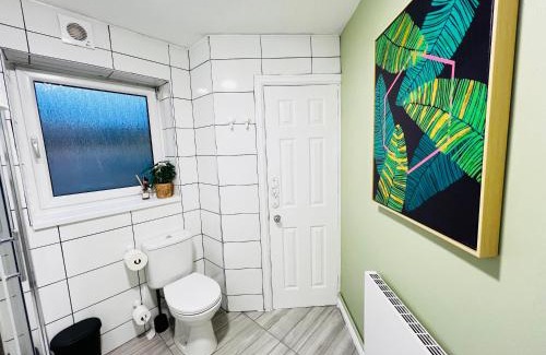 Grangetown House | Irene Suite By Koya Homes - 2-Bedroom Bungalow, Cardiff City Centre & Free Parking