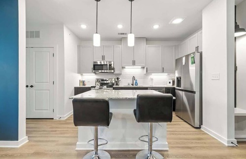 Westfield Apartment | IRIE Living Brand-New Lux 2BR | 8 Min Grd Park