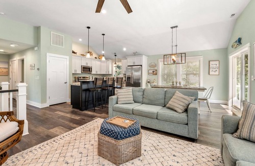 Corolla House | Irie: New Build | Private Pool | Hot Tub