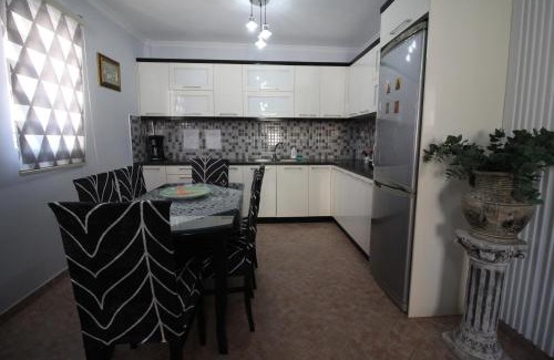 Kodrra Apartment | IRINA HOME
