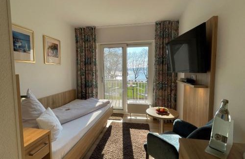 Radolfzell am Bodensee Hotel | Iris am See garni