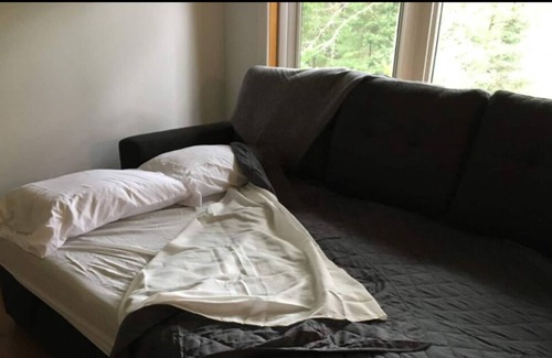 Minden Hills Cottage | Irondale River House