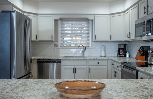 Lake Placid Condo | Iroquois Lodge u7 - Walk to Main st./Mountain View