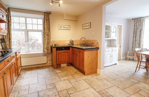 Harlech Cottage | IS Y DERI, pet friendly, character holiday cottage in Harlech